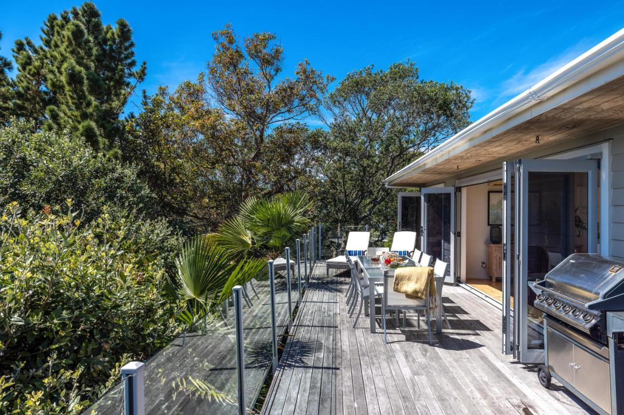 Tawa Cottage - Coast & Country Oneroa Exterior photo
