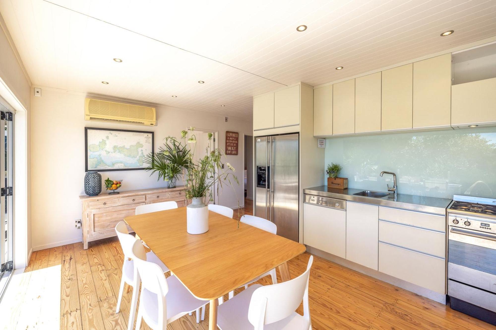 Tawa Cottage - Coast & Country Oneroa Exterior photo